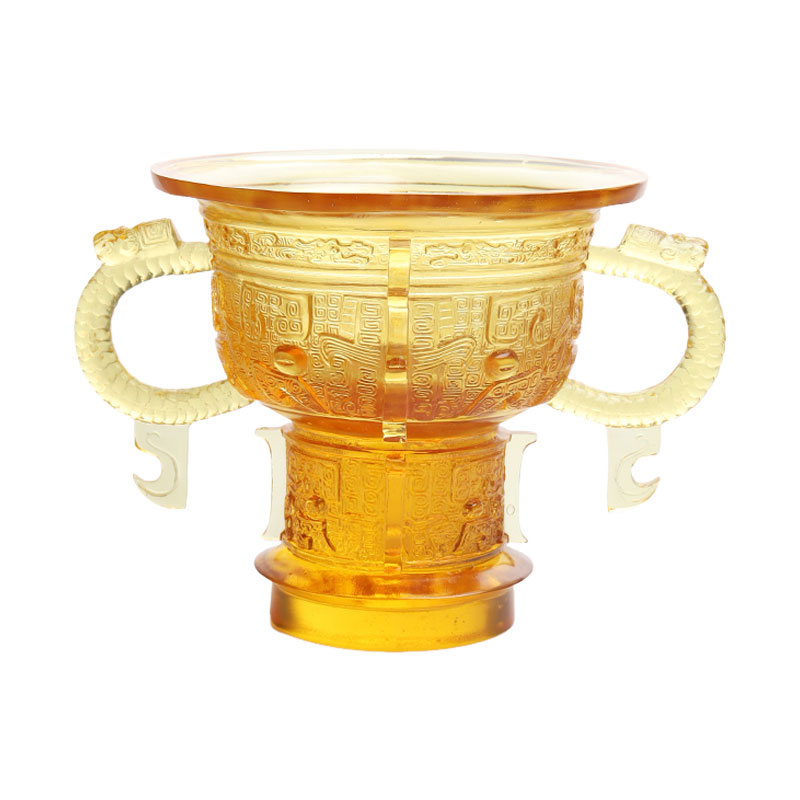 Tripod Cina dengan pemegang telinga naga dan corak duri