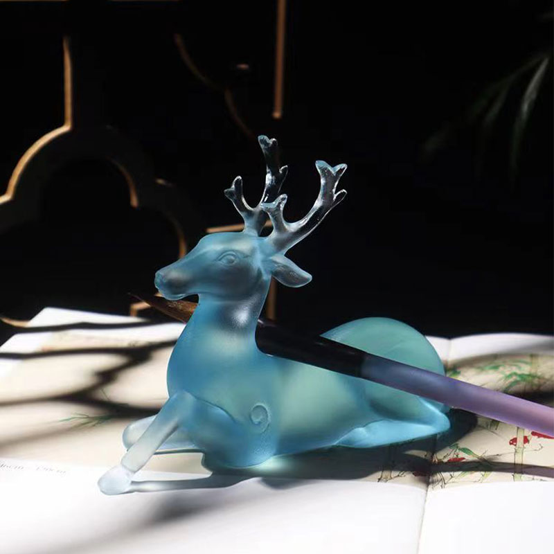 Pemegang berus berbentuk rusa kaca biru