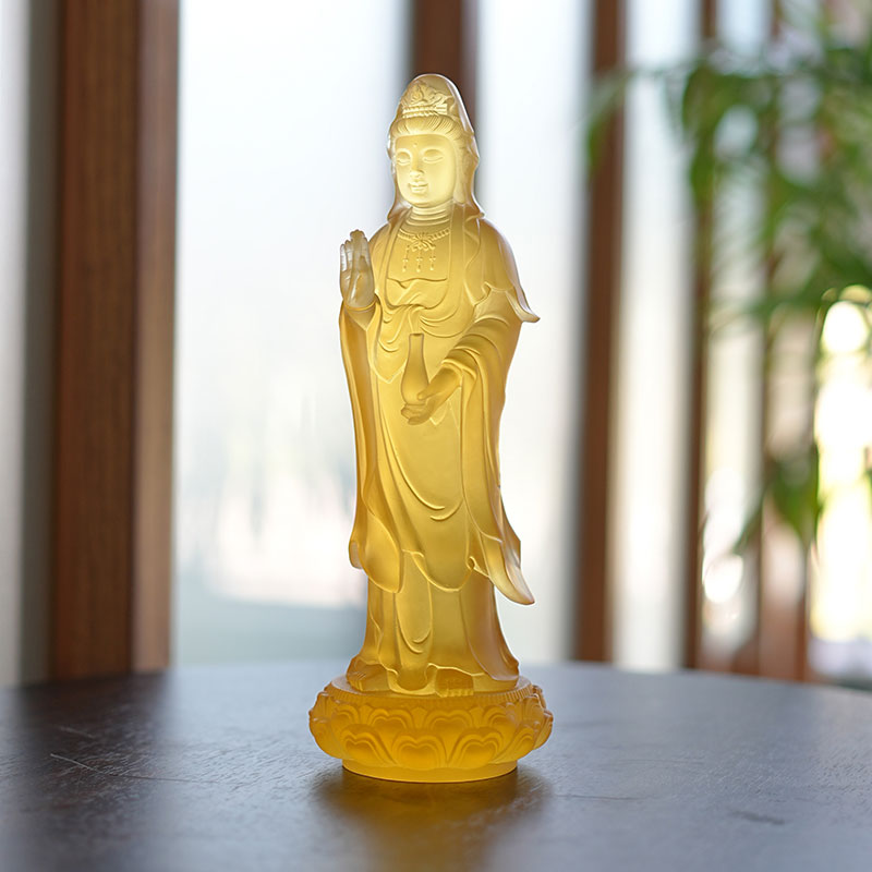Patung Kaca Bodhisattva Guanyin