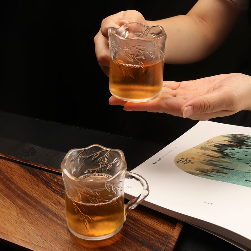 Cawan Kaca pelega daun buluh Dengan Pemegang