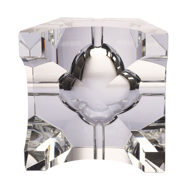 Reka bentuk geometri mudah asbak kristal kaca lutsinar