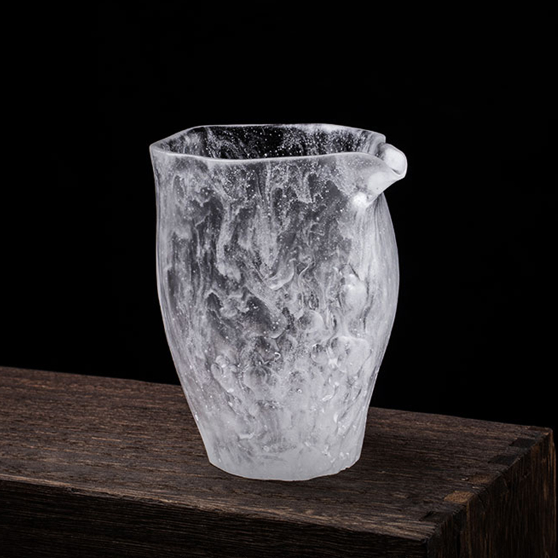 Set Cawan Teh Jelas Dengan Tudung