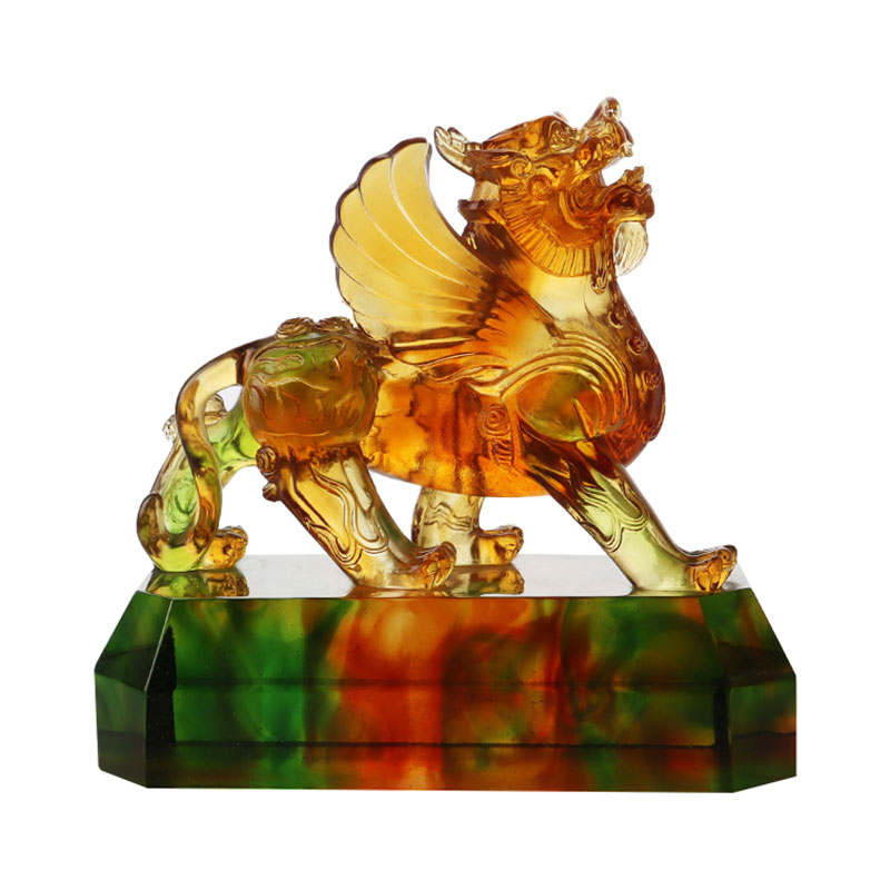 Hiasan binatang sayu berwarna jernih kristal