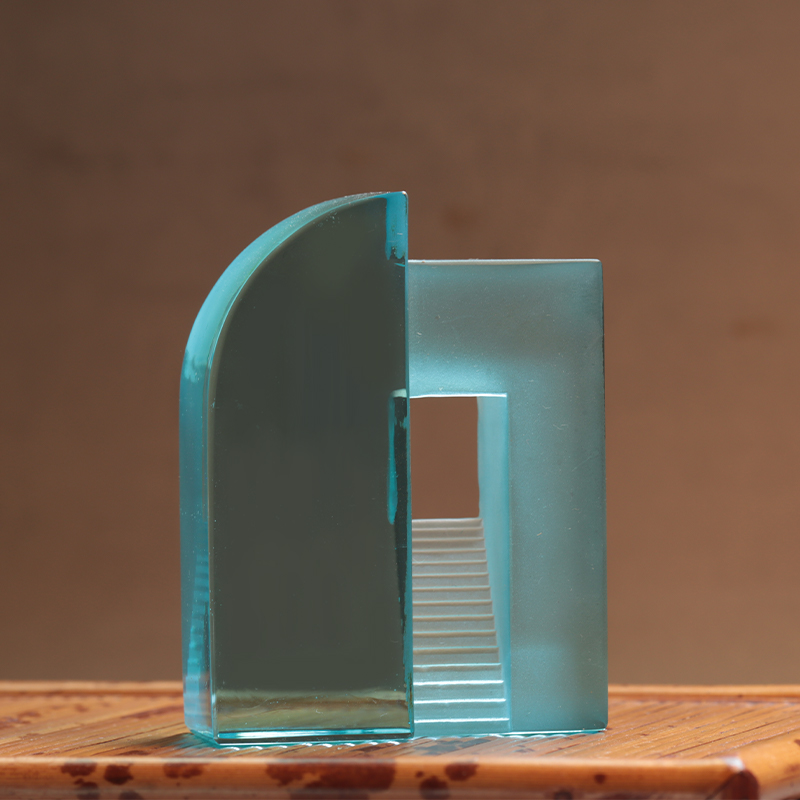 Kecerunan biru kaca fros perhiasan permainan Cina