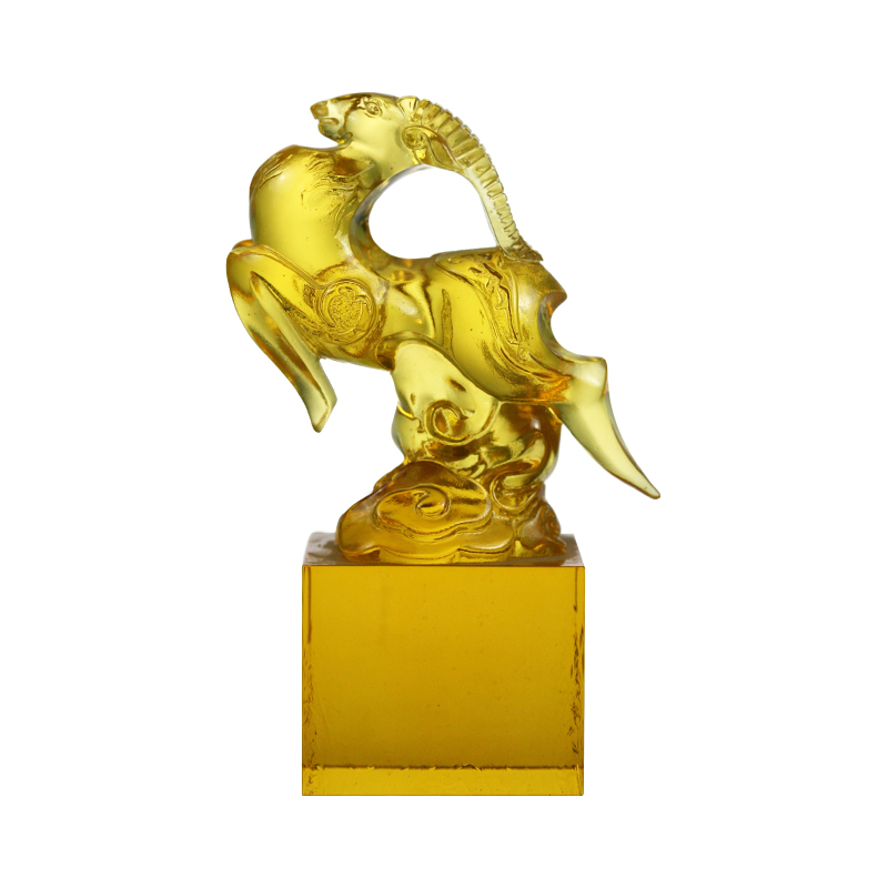 Meterai kristal kaca berbentuk biri-biri telus emas