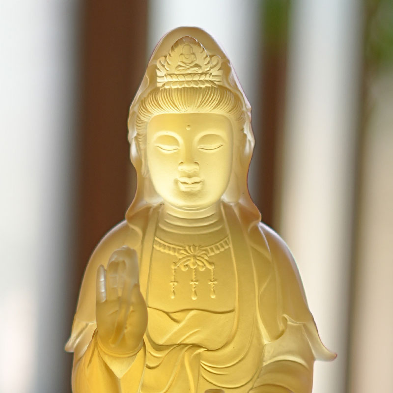 Patung Kaca Bodhisattva Guanyin