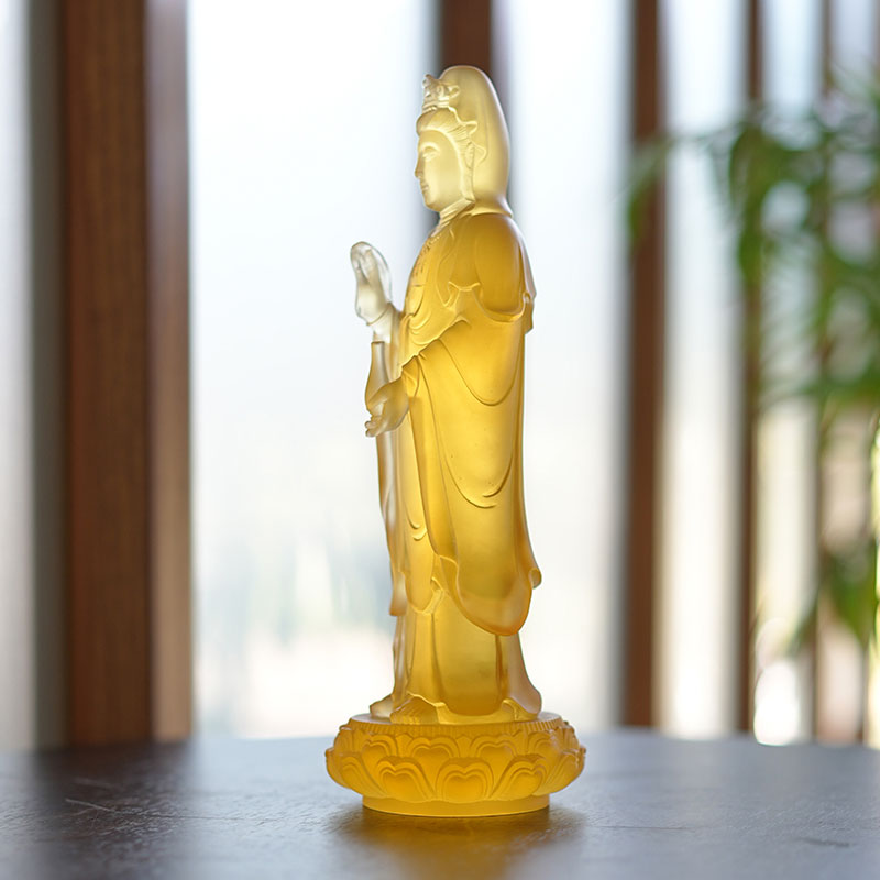 Patung Kaca Bodhisattva Guanyin