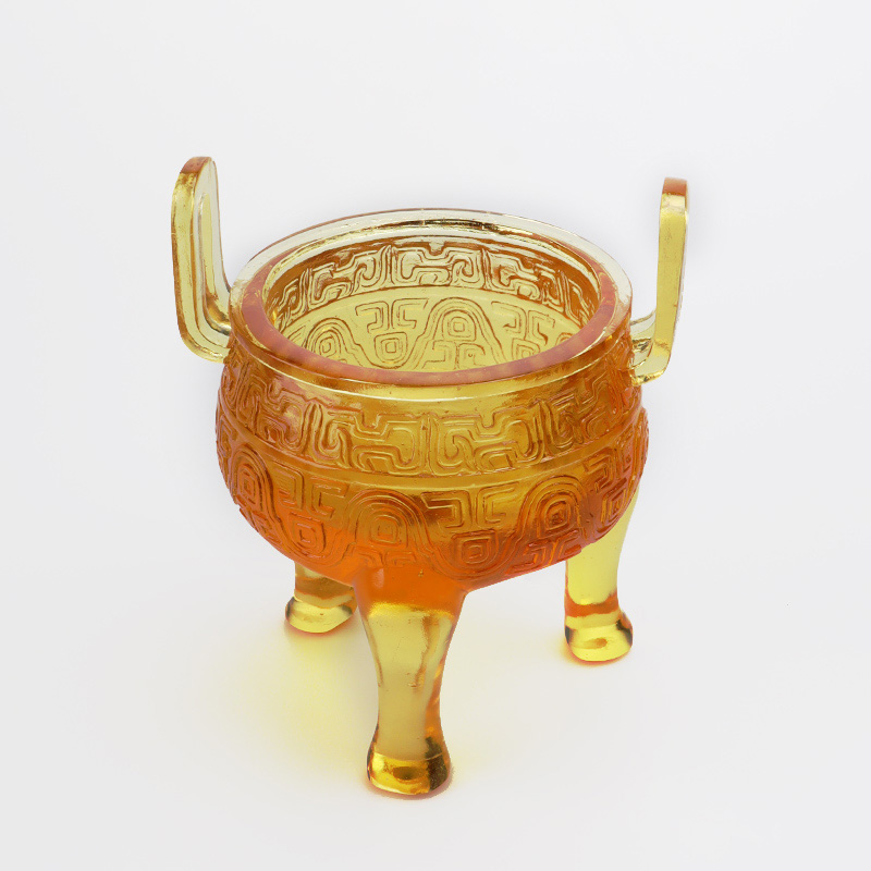 Hiasan tripod sayu berwarna emas